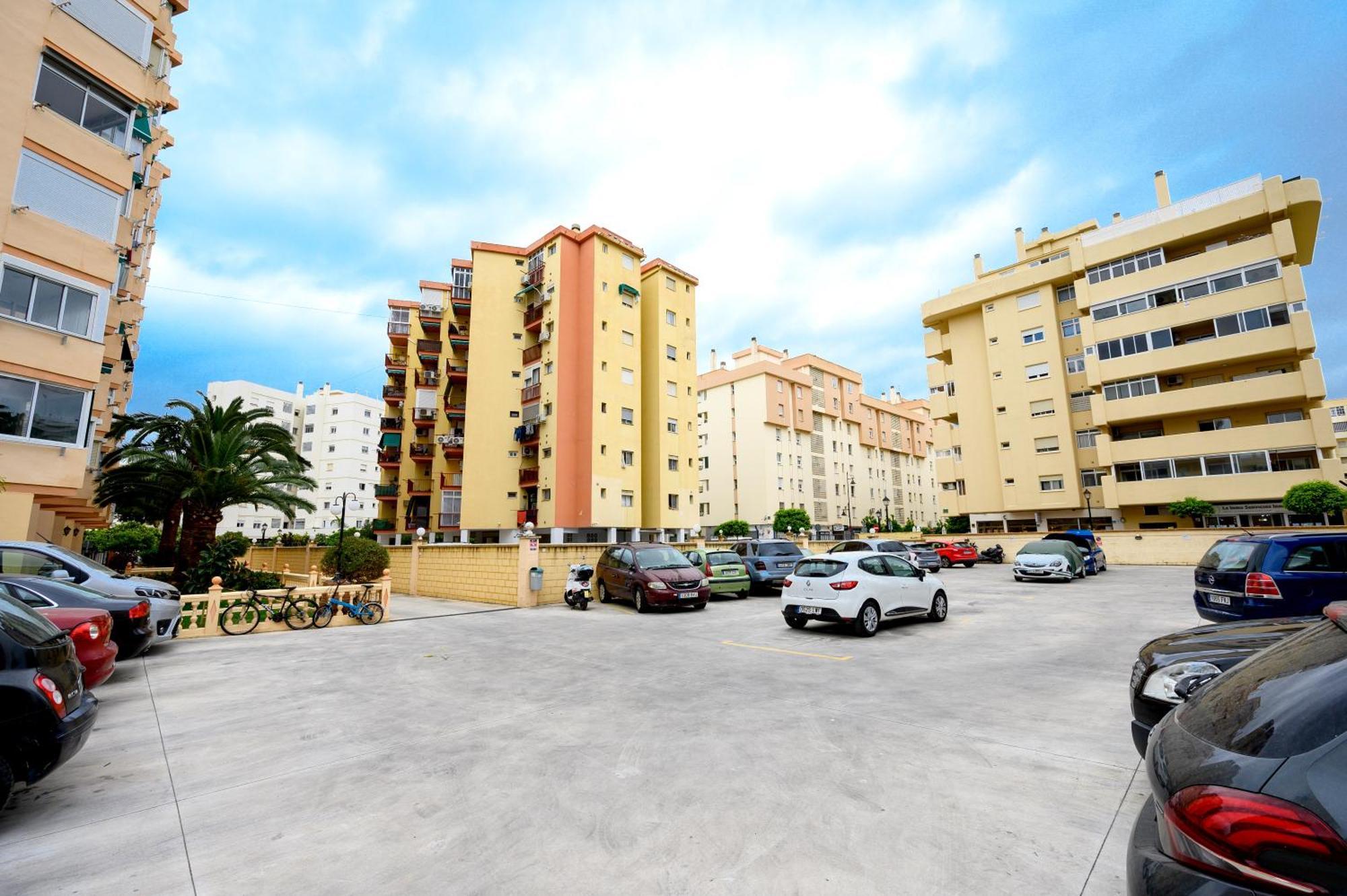 New Studio, Terrace, Parking, And Pool By 10tosea